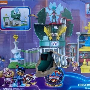 New in box(box has damage) paw patrol The mighty movie observatory play set